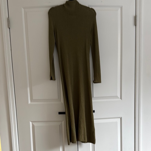 Zara Knit Olive Green Long Sleeve Maxi Dress - Picture 4 of 4